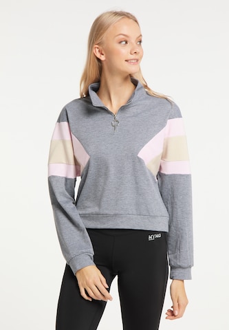 myMo ATHLSR Athletic Sweatshirt in Grey: front