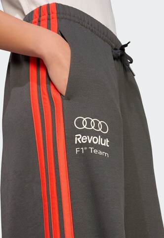 Loosefit Pantalon de sport 'Audi Formula One Team DNA' ADIDAS PERFORMANCE en gris