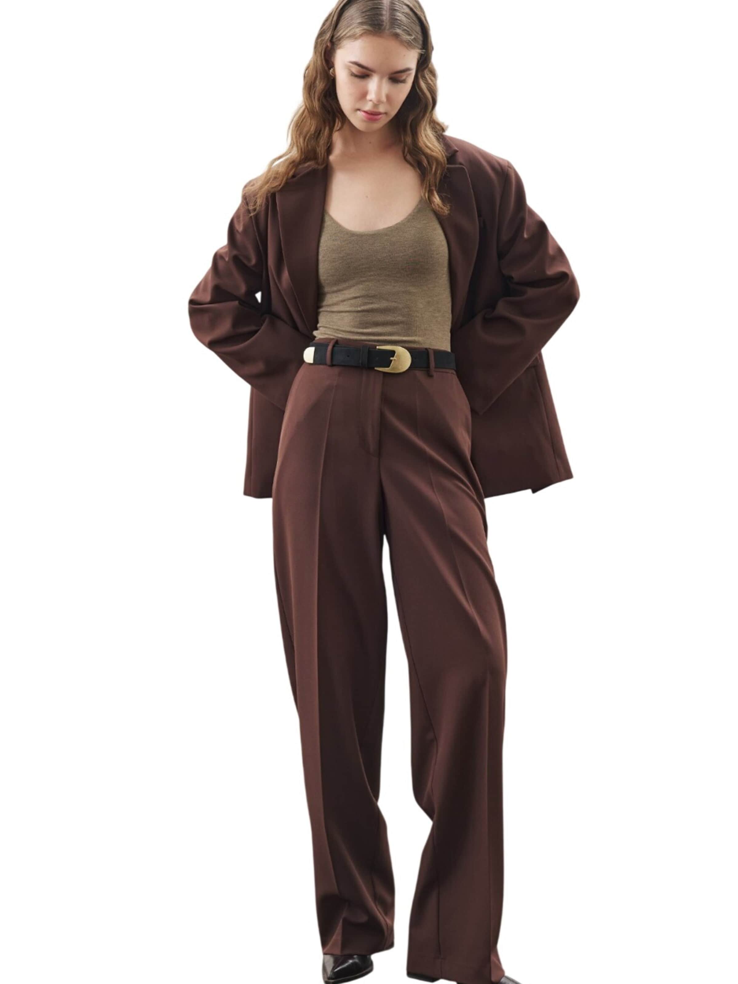 MANUKA Regular Trousers in Brown