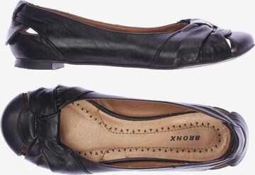 BRONX Flats & Loafers in 36 in Black: front