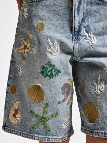 IT'S BASIC Regular Jeans 'BERMUDA DENIM SHORT' in Blauw