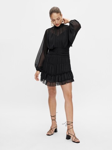 Robe-chemise 'Yves' YAS en noir