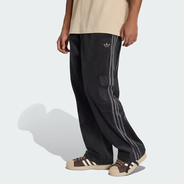 Loosefit Pantaloni cargo 'Adicolor' di ADIDAS ORIGINALS in nero: frontale
