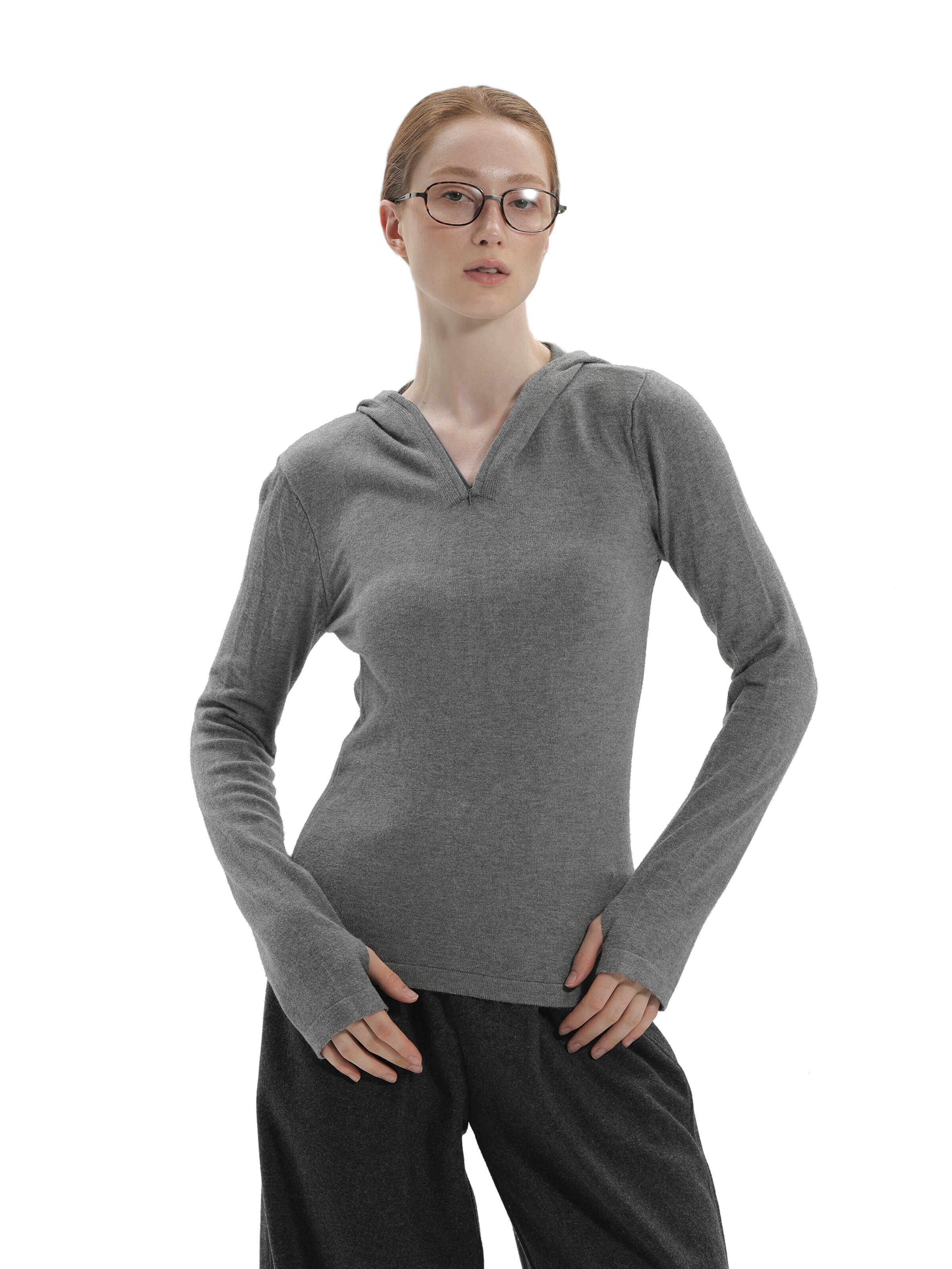 TorWeit Sticktop 'Black Hooded Knit Top'‌‌ in Grau