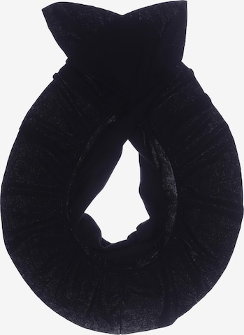 & Other Stories Scarf & Wrap in One size in Black: front