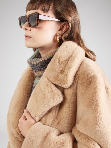 Cappotto invernale di STAND STUDIO in beige