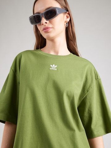 ADIDAS ORIGINALS Shirt 'Essentials' in Groen
