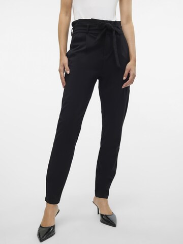 VERO MODA Slimfit Bandplooibroek 'Eva' in Zwart