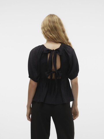 VERO MODA Shirt 'LUCINDA' in Schwarz
