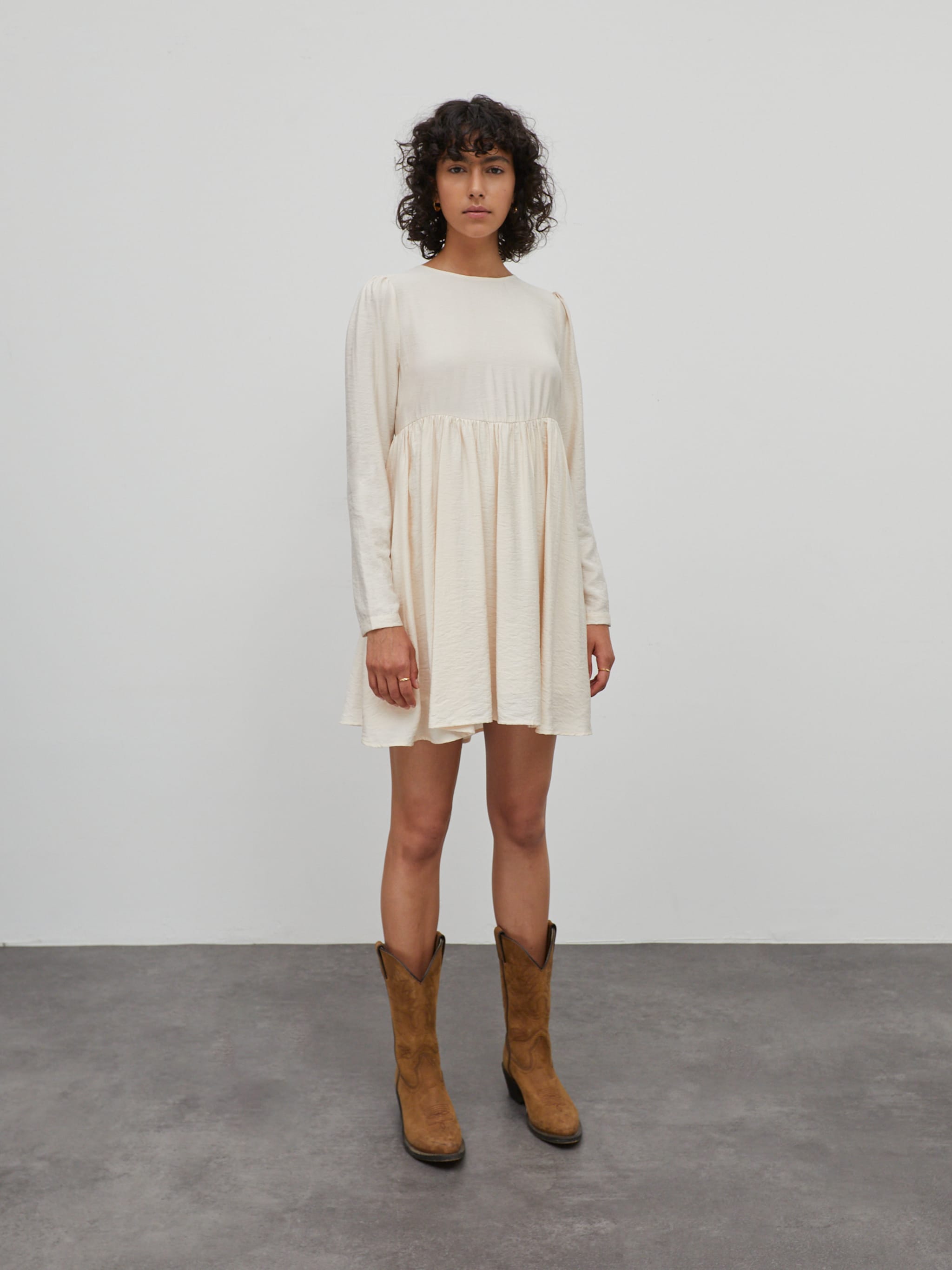 EDITED Produkter Kjole 'Whitney' beige