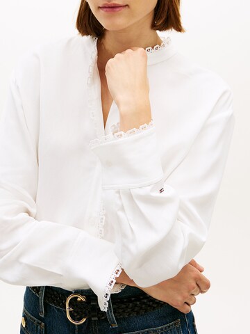 Chemisier TOMMY HILFIGER en blanc