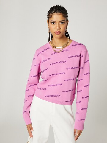 Hoermanseder x About You Sweater 'Celina' in Pink: front