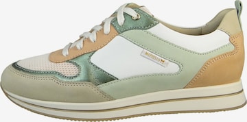 Baskets basses 'Lydie Air' MEPHISTO en vert : devant