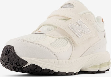 new balance Sneakers '2002 Hook & Loop' in White: front