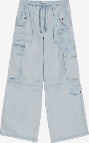 Bershka Wide leg Cargo jeans in Blue: front