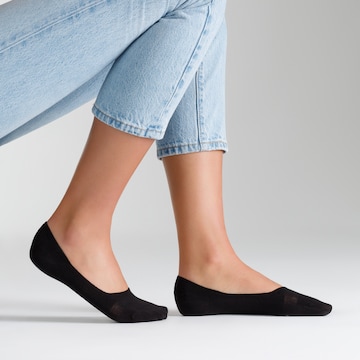 camano Ankle Socks in Black