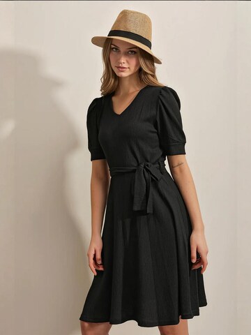 Bigdart - Vestido de malha em preto: frente