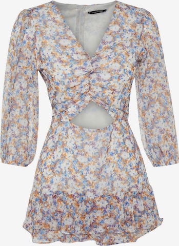 Trendyol Mekko värissä valkoinen: etupuoli