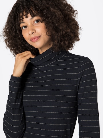 TOMMY HILFIGER Sweater in Blue