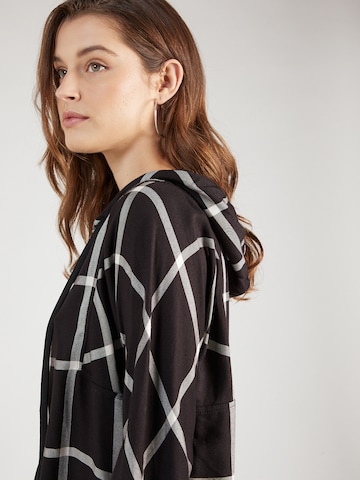 s.Oliver Blouse in Black