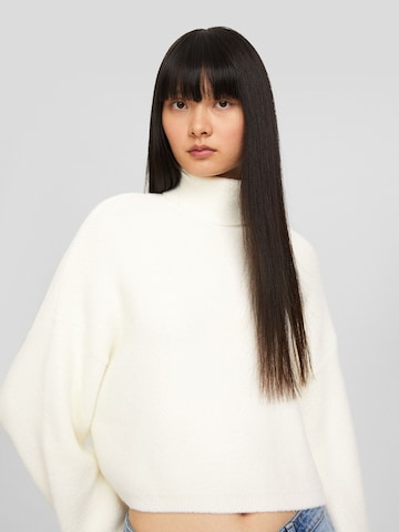 Bershka Sweater in White