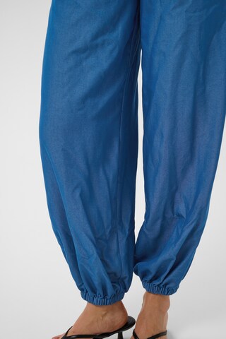 Kaffe - Tapered Pantalón bombacho 'KAAnnaline' en azul