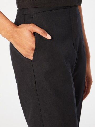 Calvin Klein Slim fit Pleated Pants 'Gabardine' in Black