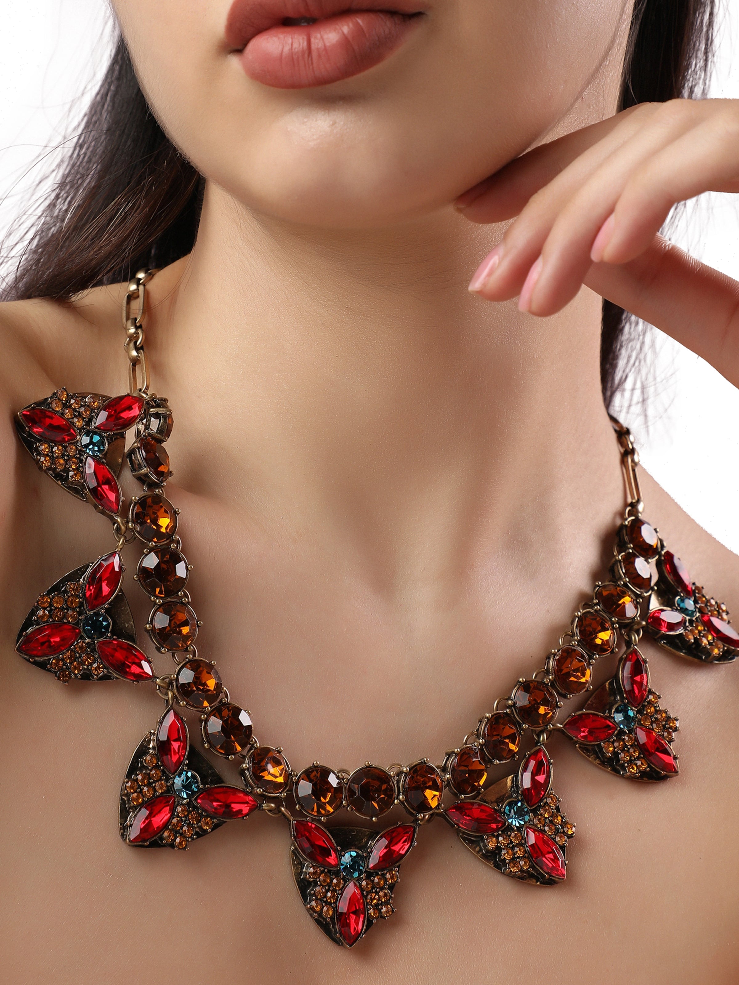 SOHI Retiazka ' Marni ' - Zlatá: predná strana