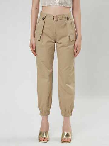 Influencer - Tapered Pantalón cargo en beige: frente