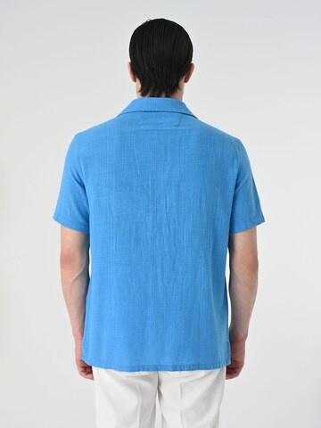 Antioch Regular fit Button Up Shirt in Blue