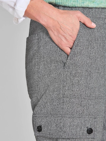 Goldner Loose fit Cargo trousers 'Vera' in Grey