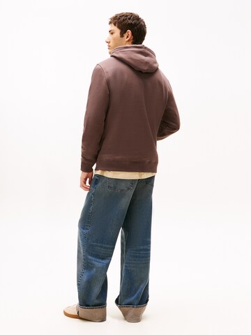 Tommy Jeans Sweatshirt in Braun