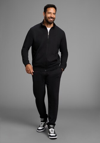 Man's World Sweatsuit in Black