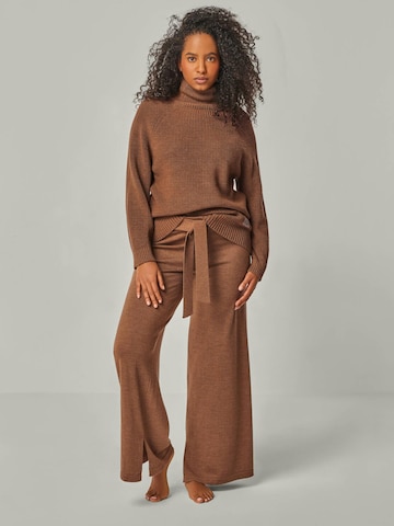 YOU LOOK PERFECT Hausanzug 'LOUNGEWEAR SET - Eve & Bailey' in Braun: Vorderseite