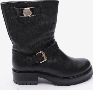 VERSACE Dress Boots in 37 in Black: front