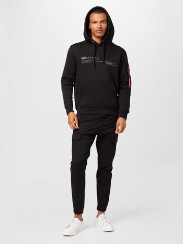 ALPHA INDUSTRIES Sweatshirt in Schwarz