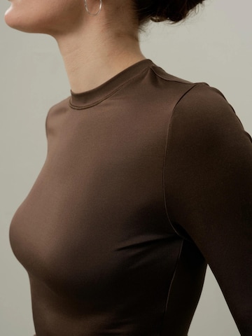 Lilysilk - Camiseta 'Seide Breeze Jersey Sensibles Top' en marrón