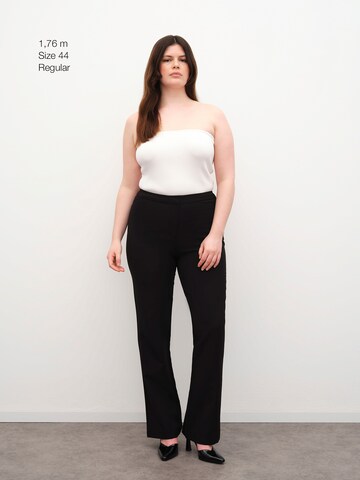 RÆRE by Lorena Rae Slim fit Trousers in Black