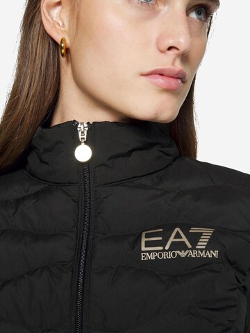 EA7 Emporio Armani - Chaqueta de invierno '8NTB21 TNF8Z' en negro