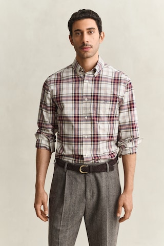 GANT Regular Fit Paita värissä punainen: etupuoli