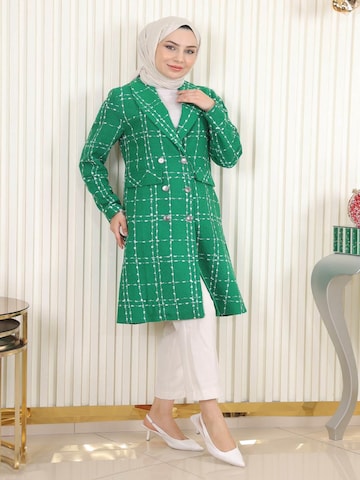 MODAMIHRAM Winter jacket in Green: front