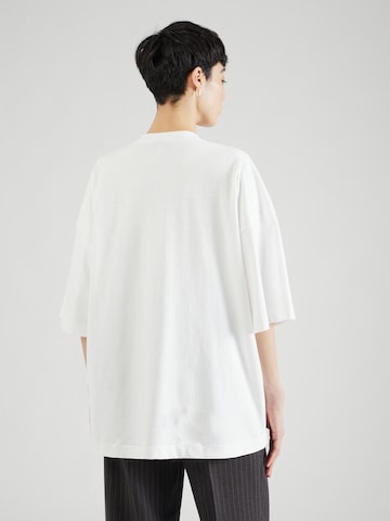 TOPSHOP - Camiseta talla grande en blanco