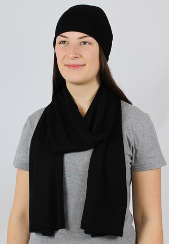 Giorgio Rimaldi Scarf in Black: front
