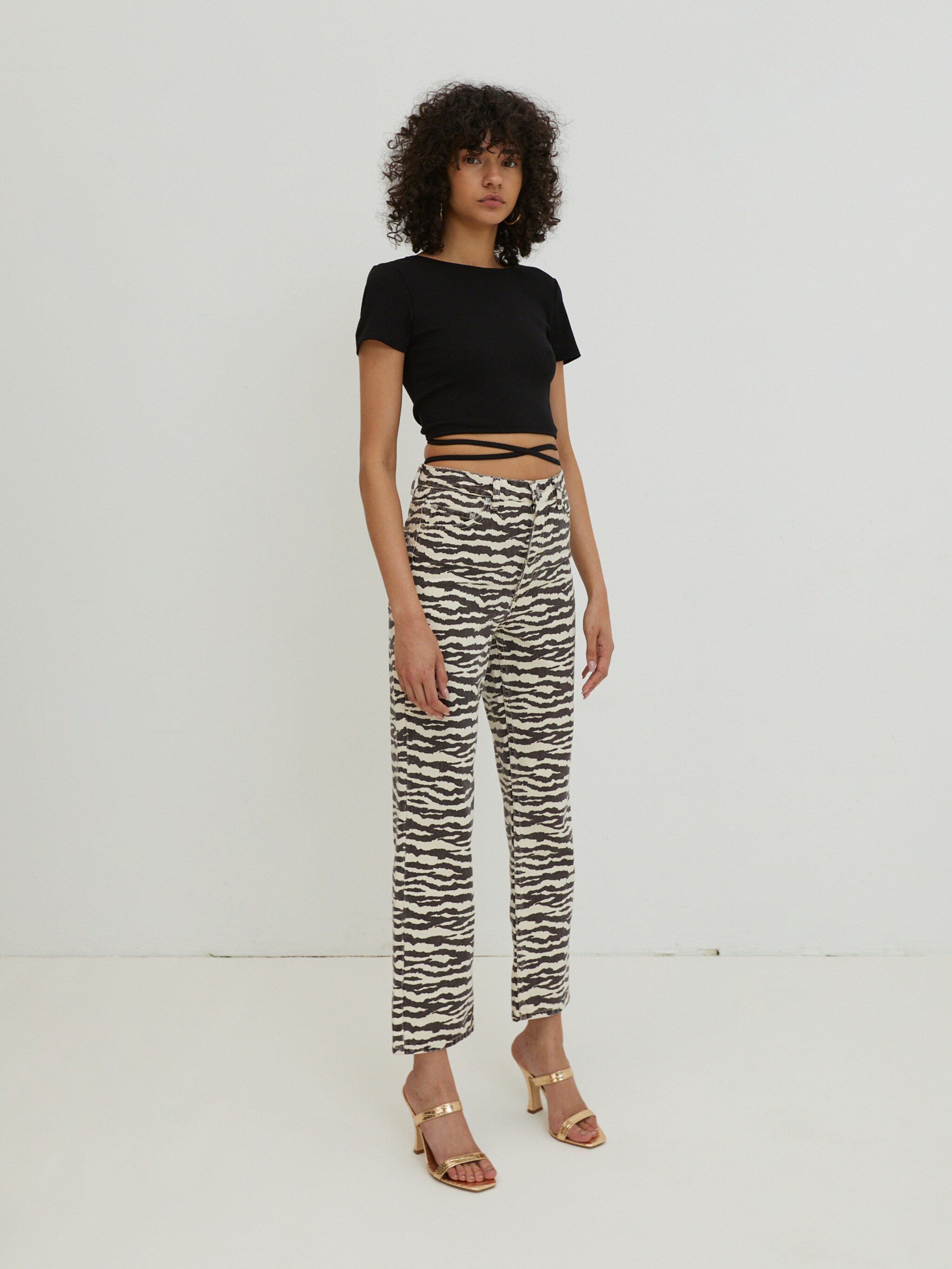 EDITED Producten Shirt 'River' Zwart