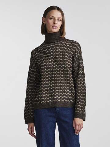 PIECES Oversized Sweater 'JOYCE ' in Brown: front