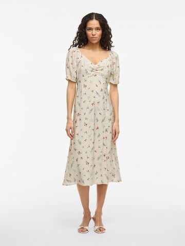 Robe VILA en beige : devant