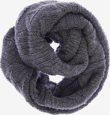 Stefanel Scarf & Wrap in One size in Grey: front