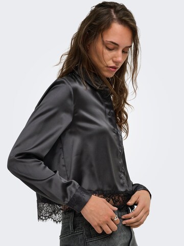 ONLY - Blusa 'ONLIndona' en negro