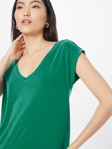 Tricou 'Kamala' de la PIECES pe verde