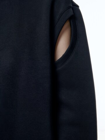 EDITED Sweatshirt 'Valda' in Black